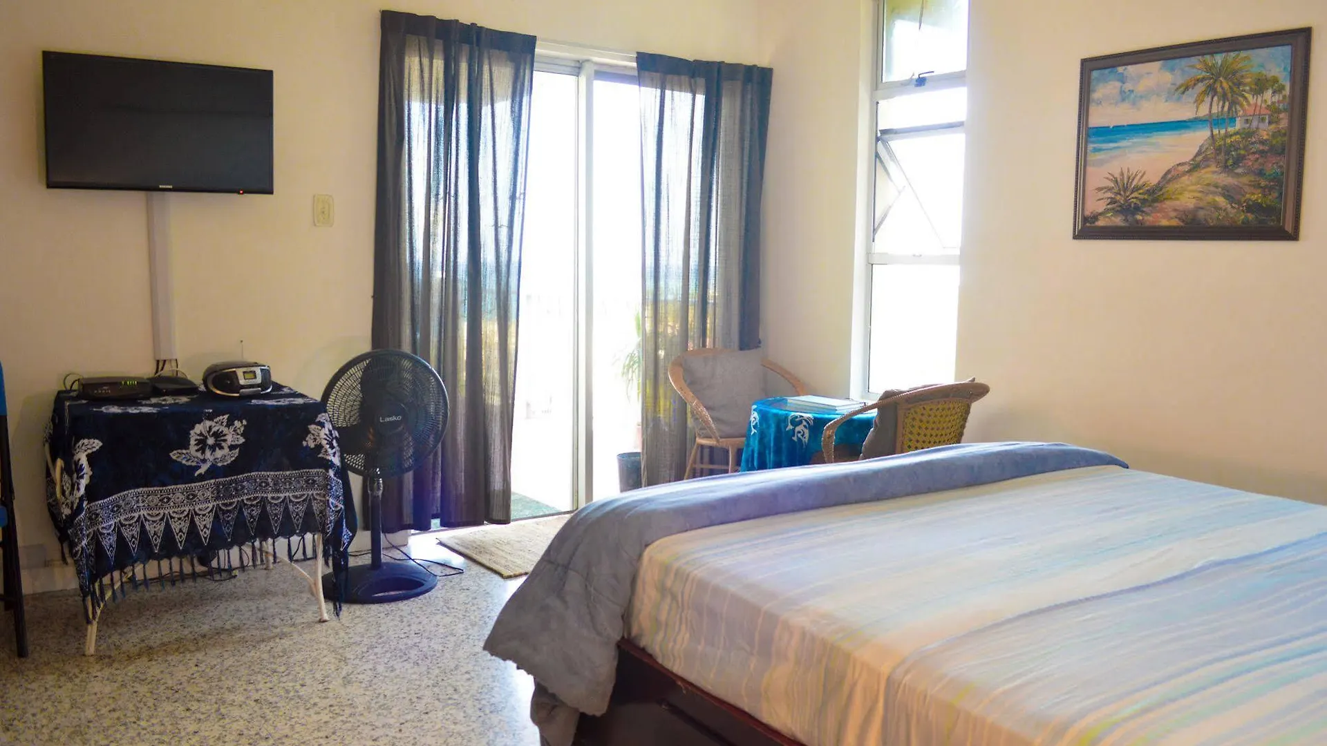 Moonlight Beach Studio At Montego Bay Club Resort Hotel